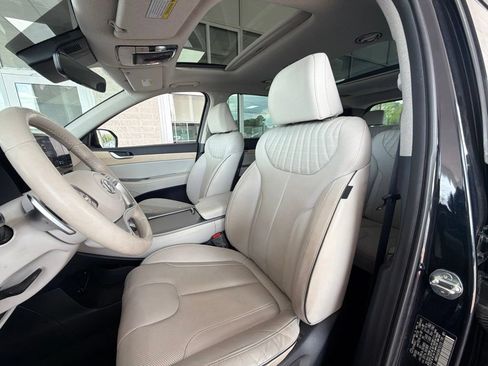 Used 2024 Hyundai Palisade Limited FWD image 19