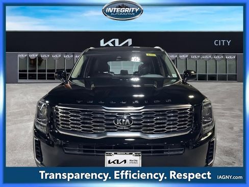 Used 2021 Kia Telluride EX image 2
