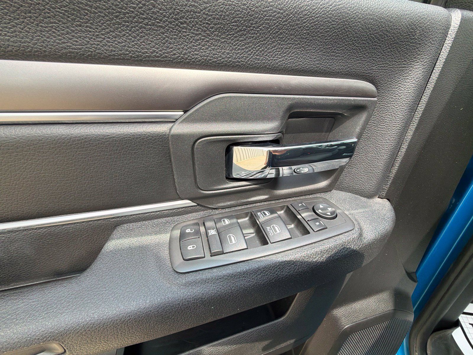 Used 2021 RAM 1500 Warlock w/ Electronics Group AWD/4WD image 11