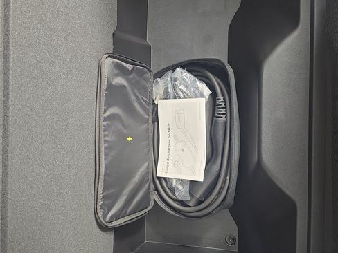 Used 2024 Rivian R1S Adventure AWD/4WD image 14