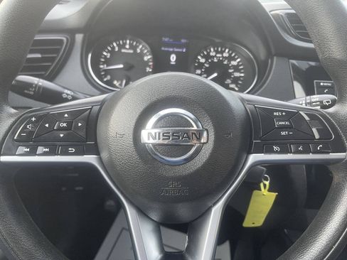 Used 2021 Nissan Rogue Sport S FWD image 14