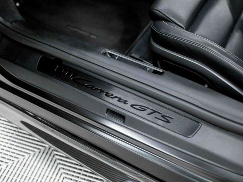 Used 2022 Porsche 911 GT3 RS image 34