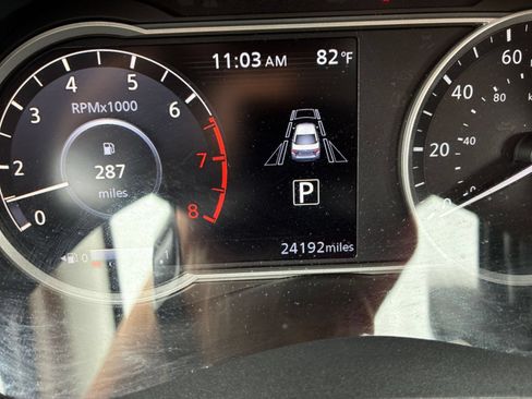Used 2025 Nissan Versa SV FWD image 33