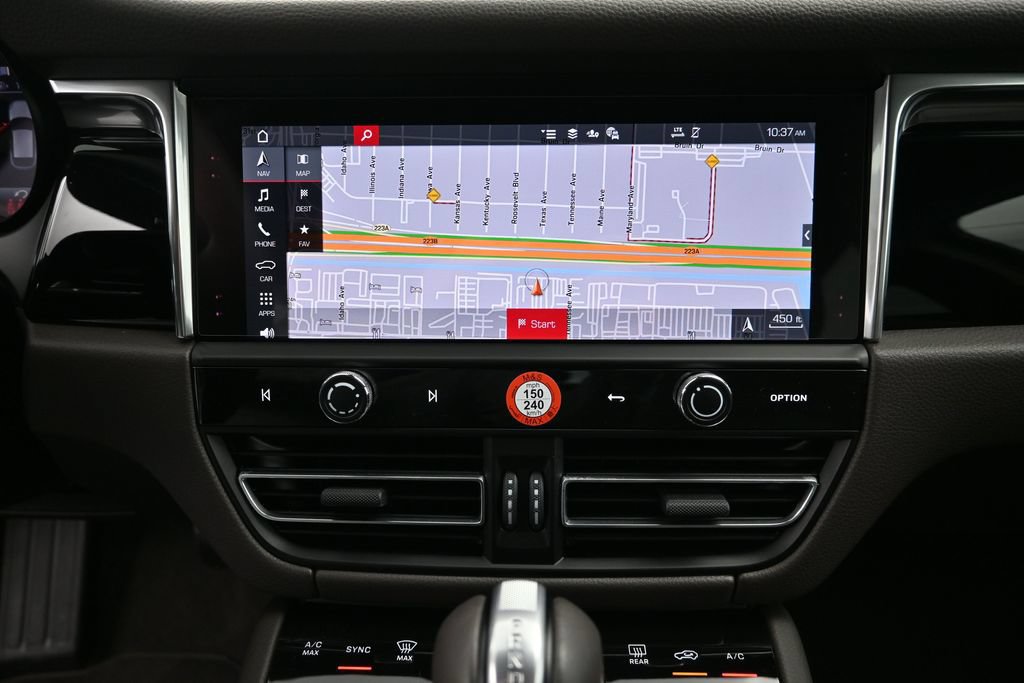 Certified 2026 Porsche Macan AWD/4WD image 14