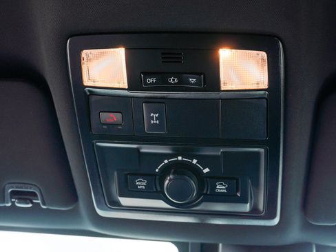 Certified 2022 Toyota Tacoma TRD Off-Road AWD/4WD image 27