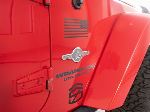 Used 2015 Jeep Wrangler Unlimited Sport AWD/4WD image 32