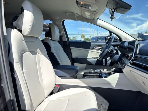 Used 2023 Kia Sportage EX AWD/4WD image 23