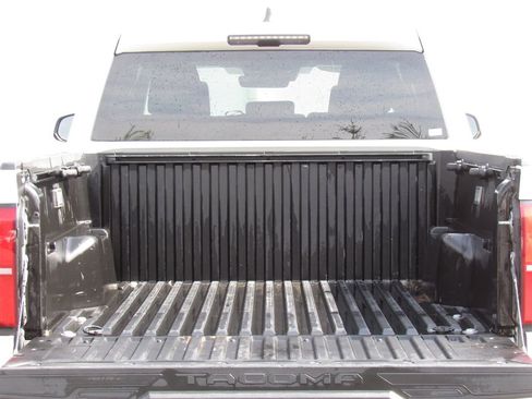 Certified 2024 Toyota Tacoma TRD Off-Road AWD/4WD image 8