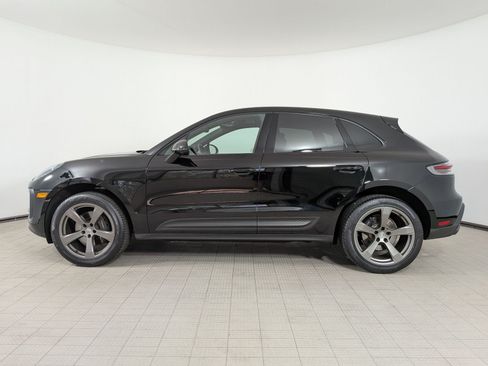 Certified 2026 Porsche Macan AWD/4WD image 2
