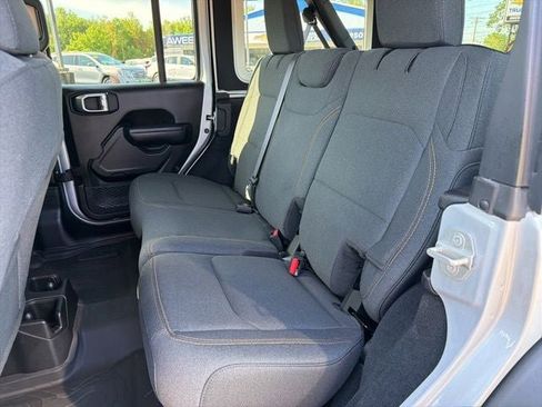 Used 2024 Jeep Wrangler Unlimited Sport AWD/4WD image 18