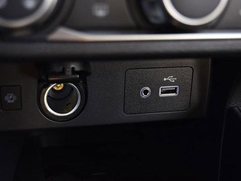 New 2025 Nissan Versa SV image 15