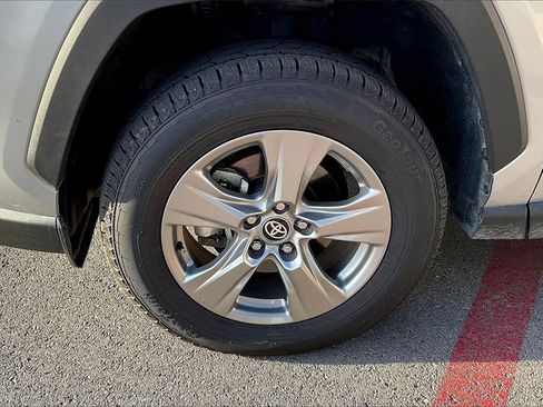 Used 2024 Toyota RAV4 XLE image 5