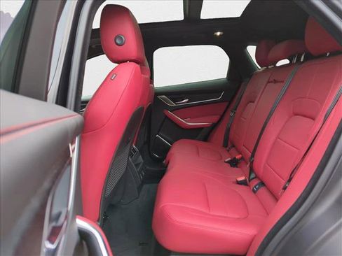 New 2025 Jaguar F-PACE R-Dynamic S image 17
