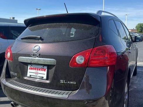 Used 2012 Nissan Rogue SL AWD/4WD image 2