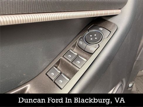 New 2026 Ford Explorer ST-Line w/ ST-Line Street Pack image 13