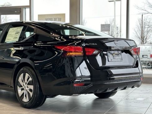 Certified 2025 Nissan Altima 2.5 S image 8