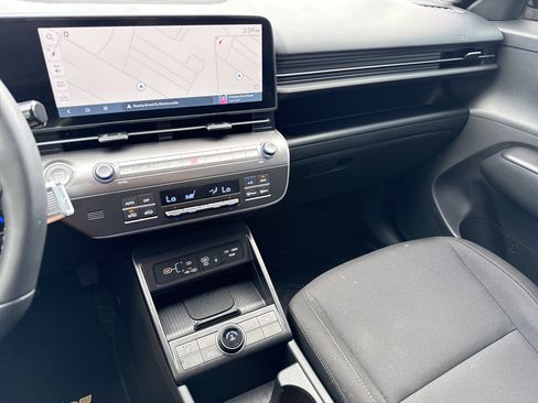 Used 2025 Hyundai Kona SEL image 22