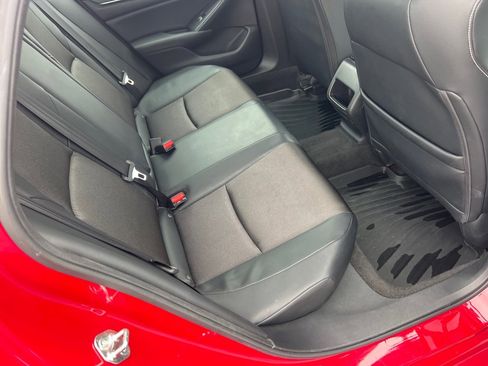 Used 2018 Honda Accord Sport image 15