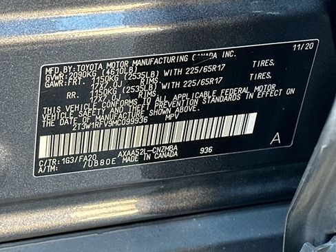 Used 2021 Toyota RAV4 XLE image 35