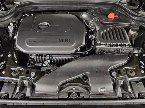 Used 2024 MINI Cooper 2-Door Hardtop w/ Signature Upholstery Package image 23