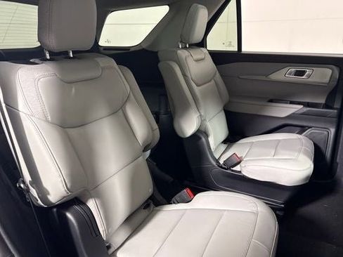New 2026 Ford Explorer Active w/ Active Comfort Package AWD/4WD image 14