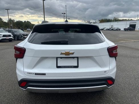 New 2026 Chevrolet Trax LT w/ Driver Confidence Package image 7