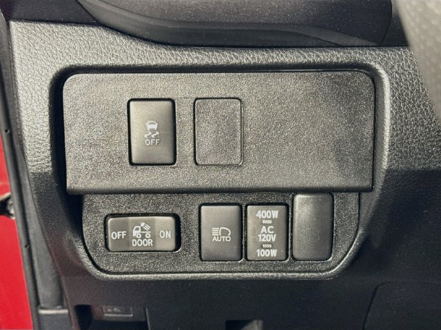 Certified 2022 Toyota Tacoma TRD Off-Road w/ Technology Package AWD/4WD image 11