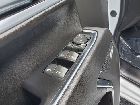 Used 2025 Chevrolet Silverado 2500 LTZ w/ LTZ Premium Package AWD/4WD image 18