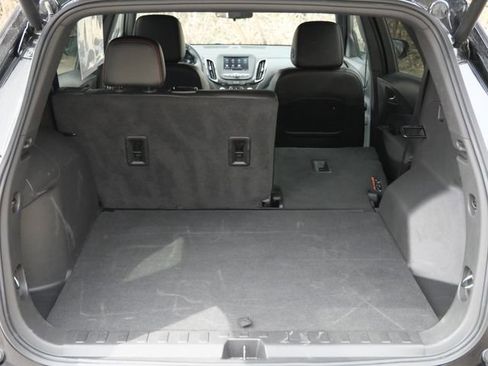 Used 2023 Chevrolet Equinox RS AWD/4WD image 27