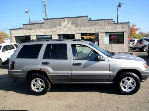 Used 2001 Jeep Grand Cherokee Laredo image 2