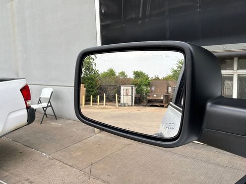 Used 2022 RAM 1500 Classic Warlock AWD/4WD image 18