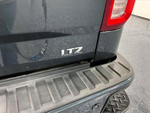 Used 2017 Chevrolet Silverado 1500 LTZ Z71 w/ LTZ Plus Package image 21