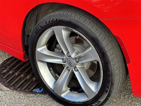 Used 2017 Dodge Charger R/T image 5