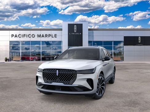 New 2026 Lincoln Nautilus Reserve AWD/4WD image 2