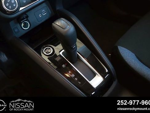 Certified 2025 Nissan Versa SV FWD image 17