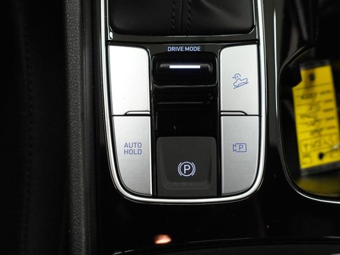Used 2024 Hyundai Santa Cruz SEL FWD image 17