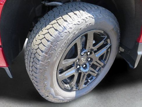 New 2026 Chevrolet Silverado 1500 RST w/ Convenience Package II AWD/4WD image 25