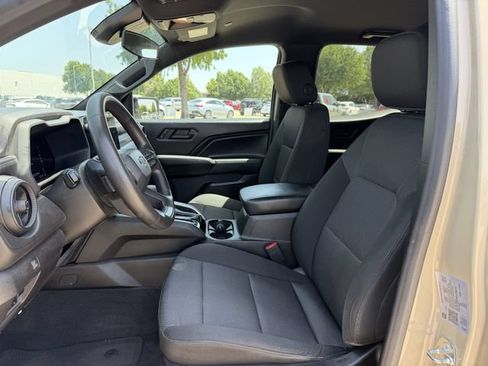Used 2023 Chevrolet Colorado Trail Boss w/ LPO, Dark Essentials Package AWD/4WD image 24