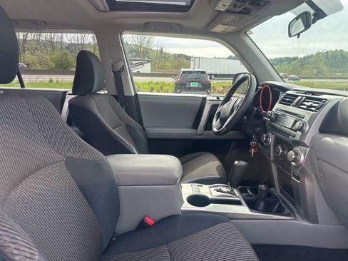 Used 2010 Toyota 4Runner SR5 AWD/4WD image 13