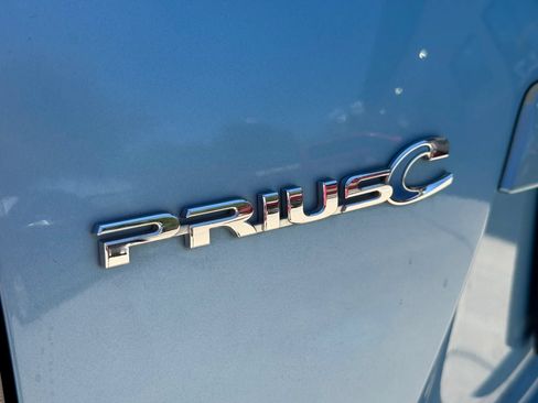 Used 2016 Toyota Prius C One FWD image 47