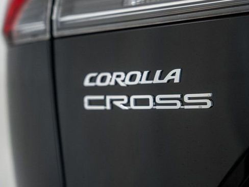 New 2026 Toyota Corolla Cross XLE image 8