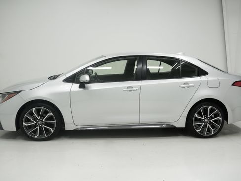 Used 2021 Toyota Corolla SE FWD image 7
