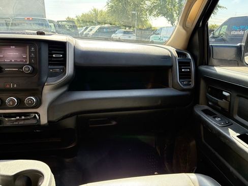 Used 2020 RAM 2500 Tradesman w/ Chrome Appearance Group AWD/4WD image 7