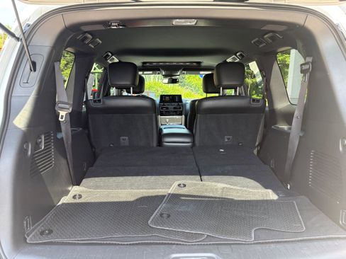 Used 2023 Nissan Armada SL w/ Midnight Edition Package AWD/4WD image 12