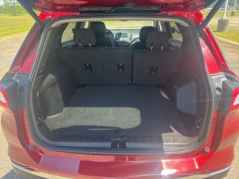 Used 2019 Chevrolet Equinox LT w/ Driver Convenience Package FWD image 11