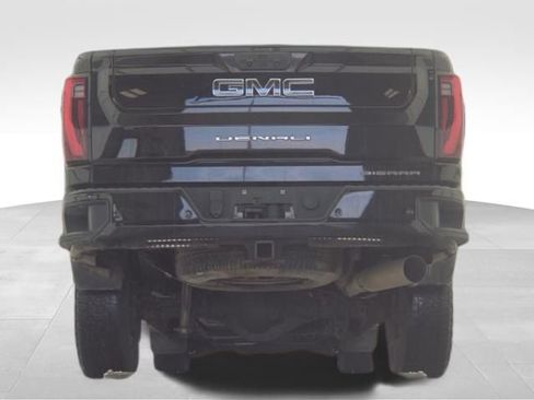 Used 2024 GMC Sierra 2500 Denali Ultimate image 6