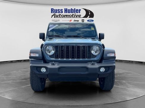 Used 2024 Jeep Wrangler Unlimited Sport AWD/4WD image 10