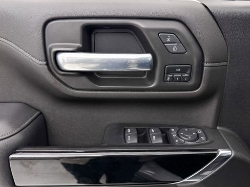 Used 2022 Chevrolet Silverado 2500 High Country w/ Z71 Off-Road Package image 25