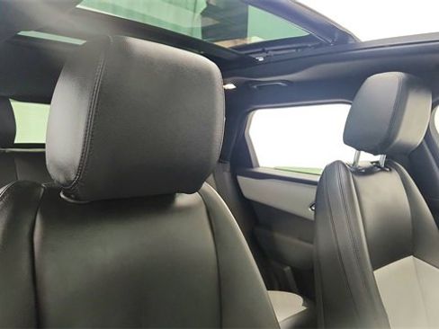 Used 2024 Land Rover Range Rover Velar Dynamic SE image 23