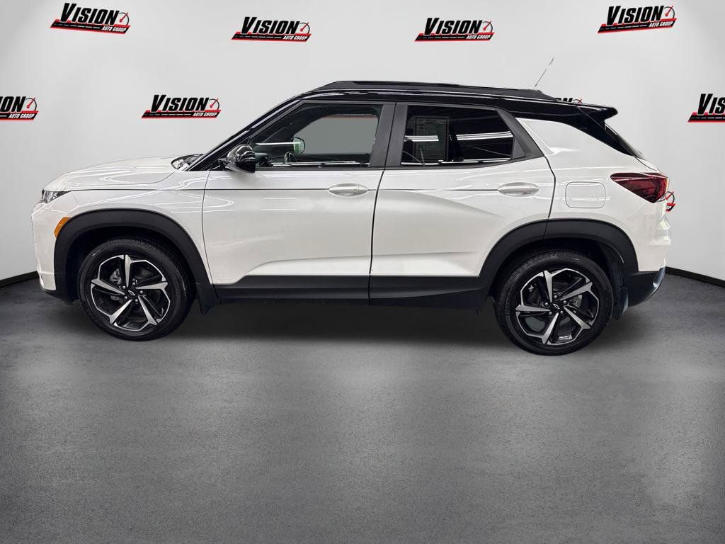 Used 2021 Chevrolet TrailBlazer RS w/ Sun and Liftgate Package AWD/4WD image 8